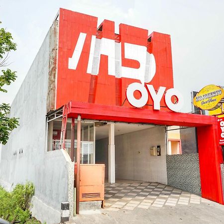 Oyo 425 Mojokerto Guesthouse Eksteriør billede