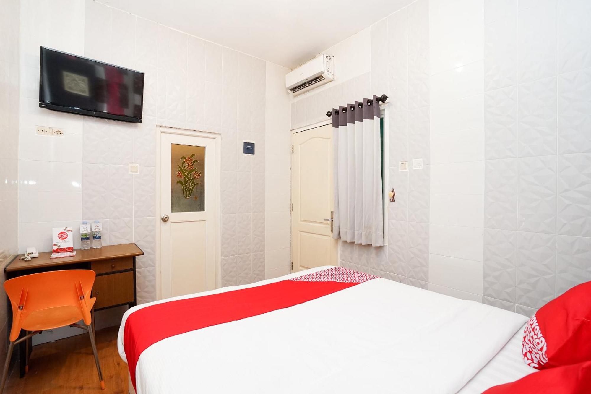 Oyo 425 Mojokerto Guesthouse Eksteriør billede