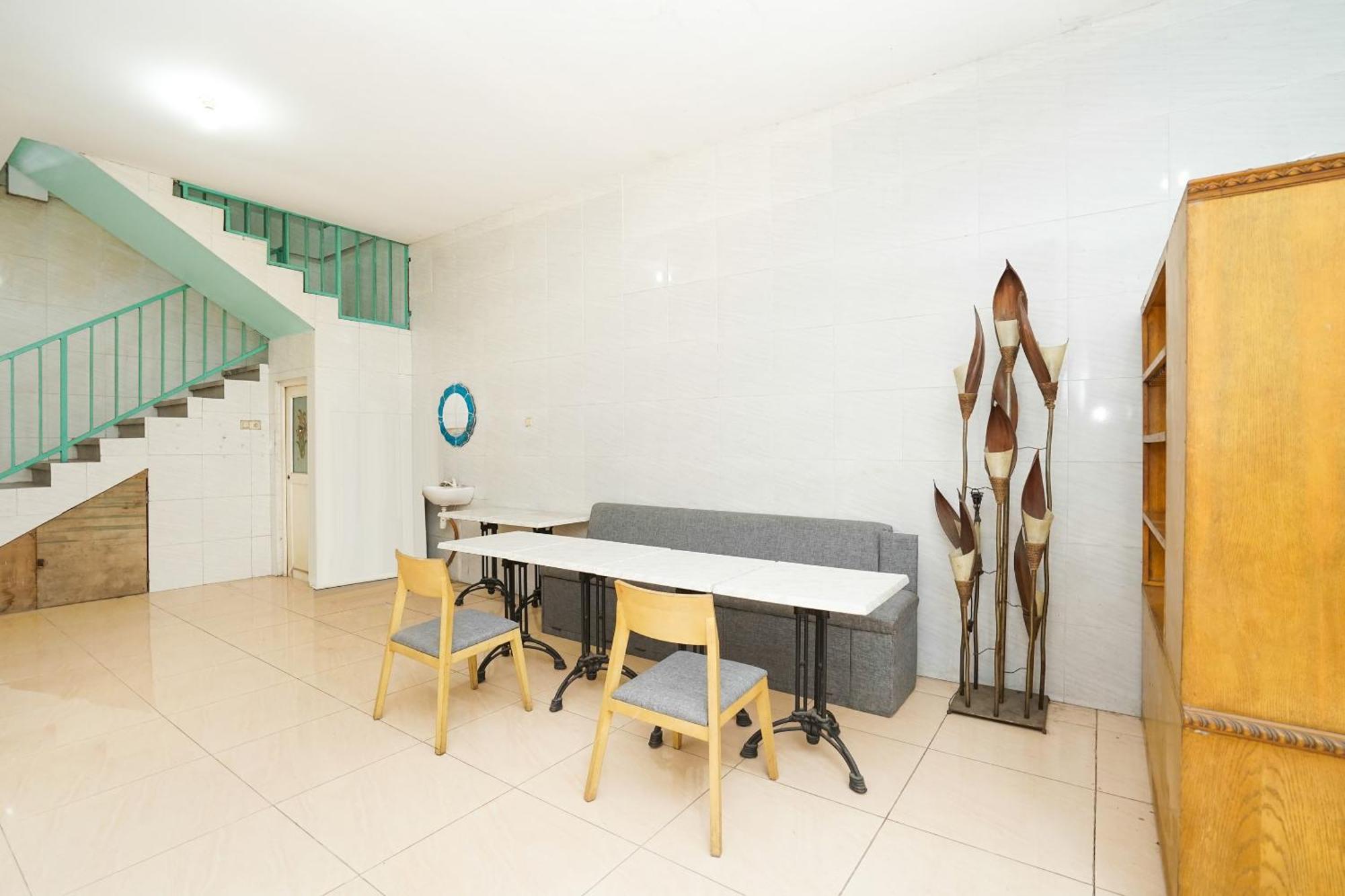 Oyo 425 Mojokerto Guesthouse Eksteriør billede